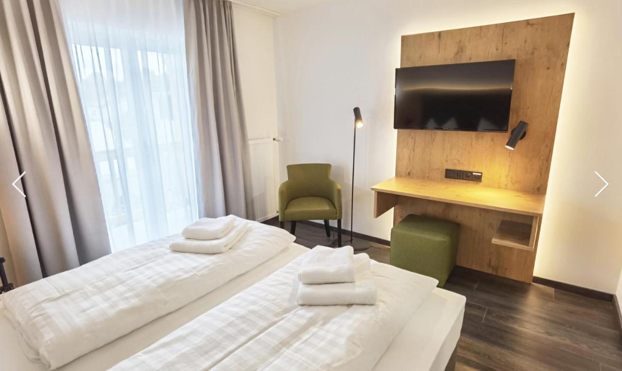 Waldschloessl Hotel บรุคมุห์ล ภายนอก รูปภาพ