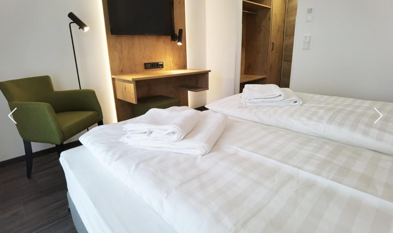 Waldschloessl Hotel บรุคมุห์ล ภายนอก รูปภาพ