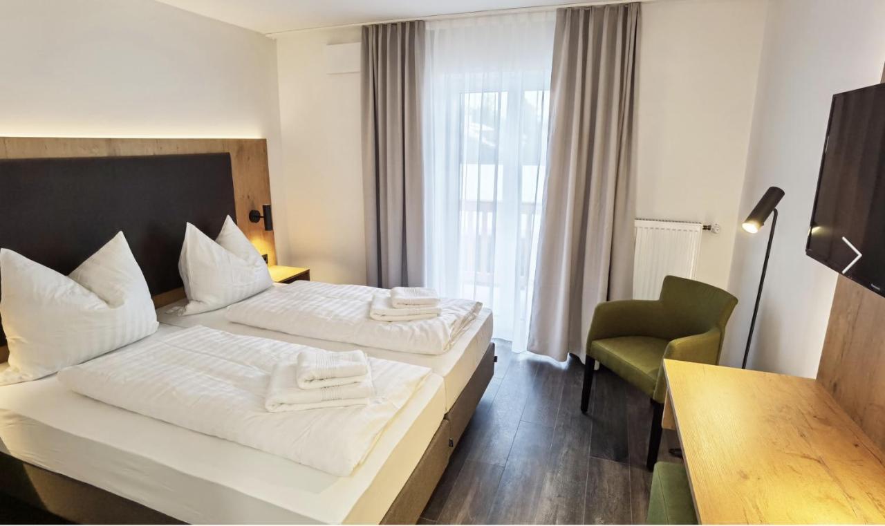 Waldschloessl Hotel บรุคมุห์ล ภายนอก รูปภาพ